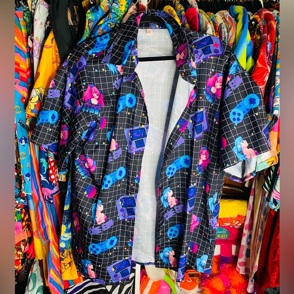 ROMWE gamer button top